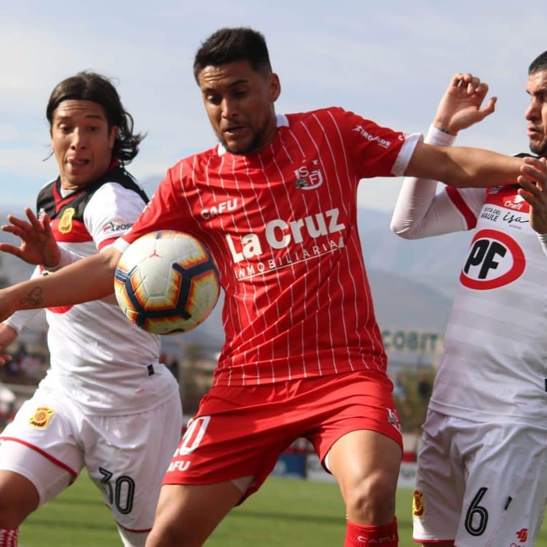 サッカー チリ代表チームさんのインスタグラム写真 - (サッカー チリ代表チームInstagram)「⚽️ Gran triunfo en el Valle del Aconcagua  @unionsanfelipesadp vence por 4-0 a @rangersdetalcasadp y se ilusiona con la liguilla de ascenso del #CampeonatoAs . 📸 Gonzalo López/Colaborador Comunicaciones ANFP」8月11日 7時31分 - campeonatochi
