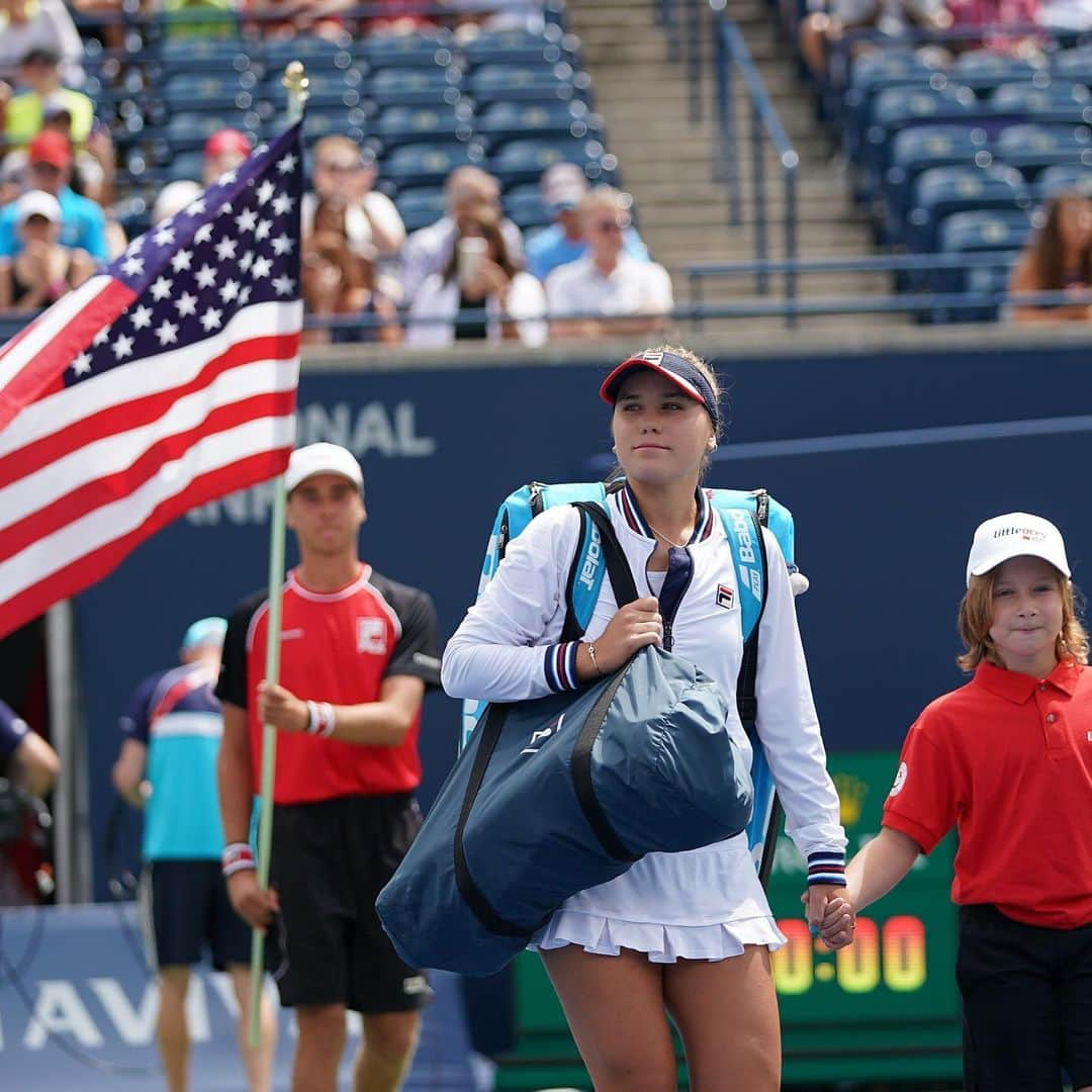 ソフィア・ケニンさんのインスタグラム写真 - (ソフィア・ケニンInstagram)「Was a hard fought match @biancaandreescu_ 😊 Happy with my week here overall! I loved each and every one of your support ❤️」8月11日 7時56分 - sofia.kenin