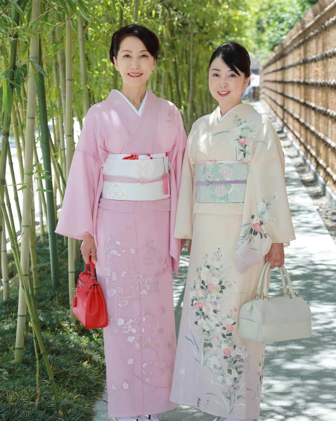 のインスタグラム：「10月20日（日）にヒルズクラブで開催するイベント「美しい女性を創る雅の世界〜西陣織から生まれた新しいブランド〜」でご一緒する荒井弥栄さんと京都にて。  詳しくはAmeba公式ブログをご覧下さい。 https://ameblo.jp/meridian096/entry-12503697017.html  #美しいキモノ  #美しいキモノイベント  #着物 #着物女子  #着物コーディネート  #着物好きな人と繋がりたい  #六本木ヒルズクラブ #イベント #トークショー #西陣織 #帯 #岡文織物 #是非来てくださいね」