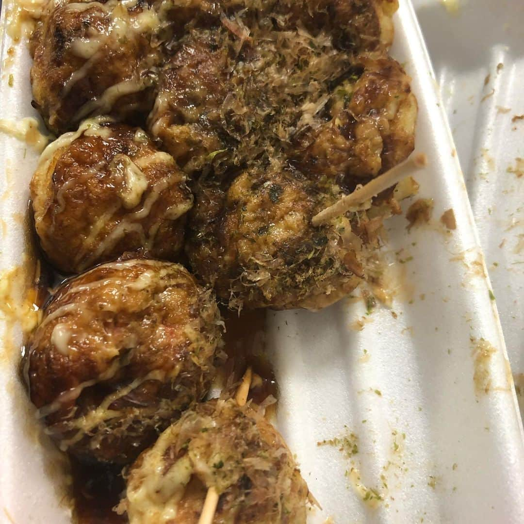 ちょび さんのインスタグラム写真 - (ちょび Instagram)「一応だけど 昨日たこ焼きはちゃんと食べました🐙」8月11日 8時30分 - chobi_bass