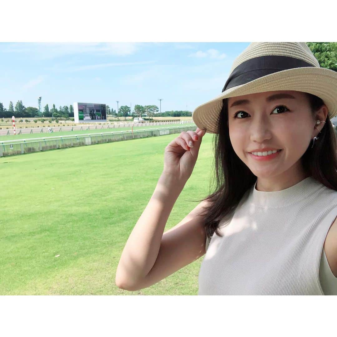 津田麻莉奈さんのインスタグラム写真 - (津田麻莉奈Instagram)「#新潟競馬場 到着🏇💨✨ ロケがんばるぞ✊ ⁑ #競馬 #新潟 #新潟競馬 #関屋記念 #新潟千直 #たのしみだ #ロケ #まりなる #津田麻莉奈」8月11日 9時10分 - tsudamarinal