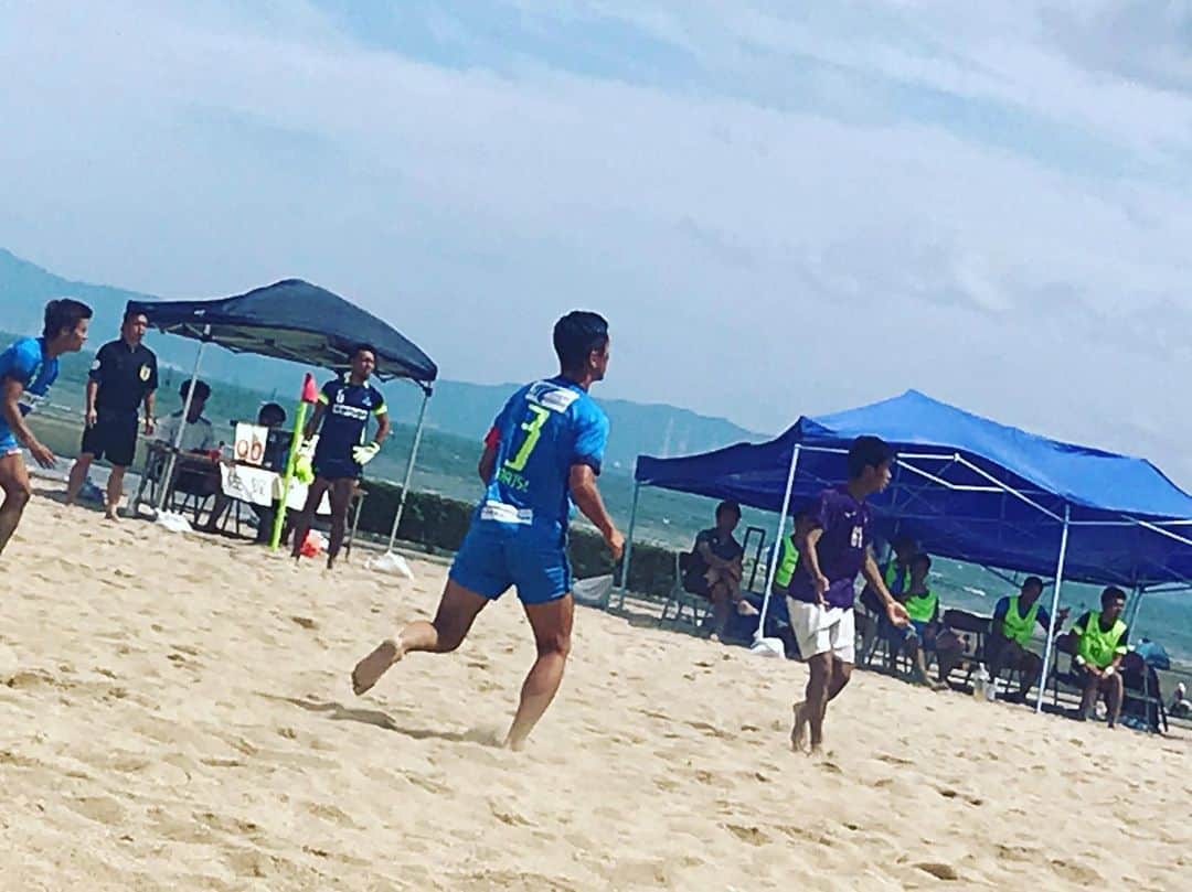 中華首藤さんのインスタグラム写真 - (中華首藤Instagram)「「KYFA第14回九州ビーチサッカー大会2019」予選 以前番組でお世話になった #アヴェルダージ熊本 の応援におじゃましまチュ〜しました(^.^) 暑い砂浜で繰り広げられる熱い闘いに釘付け！ カッコ良かった！！ 九州チャンピオンに向けた大事な試合で、今日は10時から準決勝だそうです！  頑張れ！アヴェルダージ熊本☆」8月11日 9時41分 - chuuka_shutou