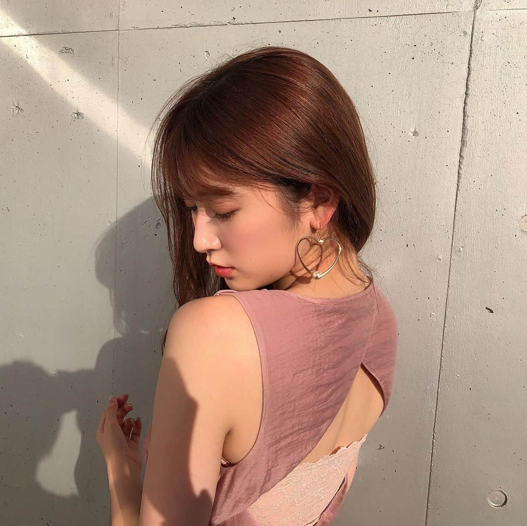 吉田朱里さんのインスタグラム写真 - (吉田朱里Instagram)「背中…🤭💗💋」8月11日 10時12分 - _yoshida_akari