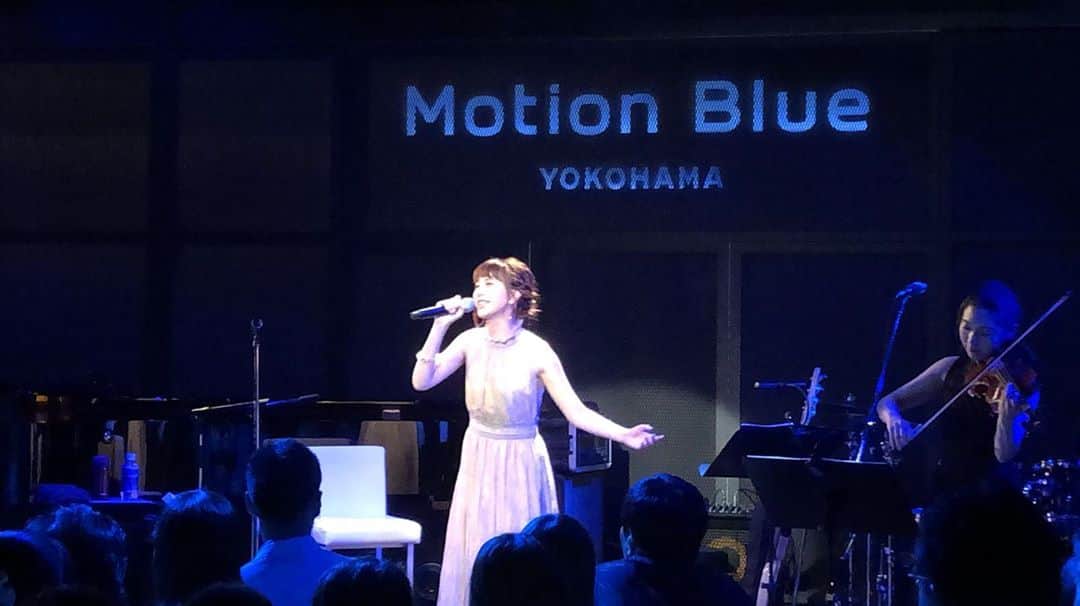 平野綾さんのインスタグラム写真 - (平野綾Instagram)「AYA HIRANO﻿ 1st Musical Concert 2019﻿ 〜Starry✴︎Night〜﻿ ﻿ Motion Blue YOKOHAMA﻿ 1公演目﻿ ﻿ ﻿ ご来場いただき誠に有難うございました。﻿ 初めてのミュージカルコンサートの記念すべき1公演目は、本当に本当に緊張しました！💦﻿ ﻿ 心強いサポートメンバーに周りをガッチリ固めてもらい、﻿ この数年間のミュージカルへの感謝の気持ちを込めて、しっかり歌わせていただきました。﻿ ﻿ ﻿ 衣装が変わるので、2回目の公演は後ほど載せますね💫﻿ ﻿ ﻿ ﻿ #ayahirano1stmusicalconcert2019starrynight  #starrynight﻿ #motionblueyokohama #yokohama﻿ #赤レンガ倉庫 #みなとみらい﻿ #ayahirano #平野綾」8月11日 10時45分 - a_ya.hirano