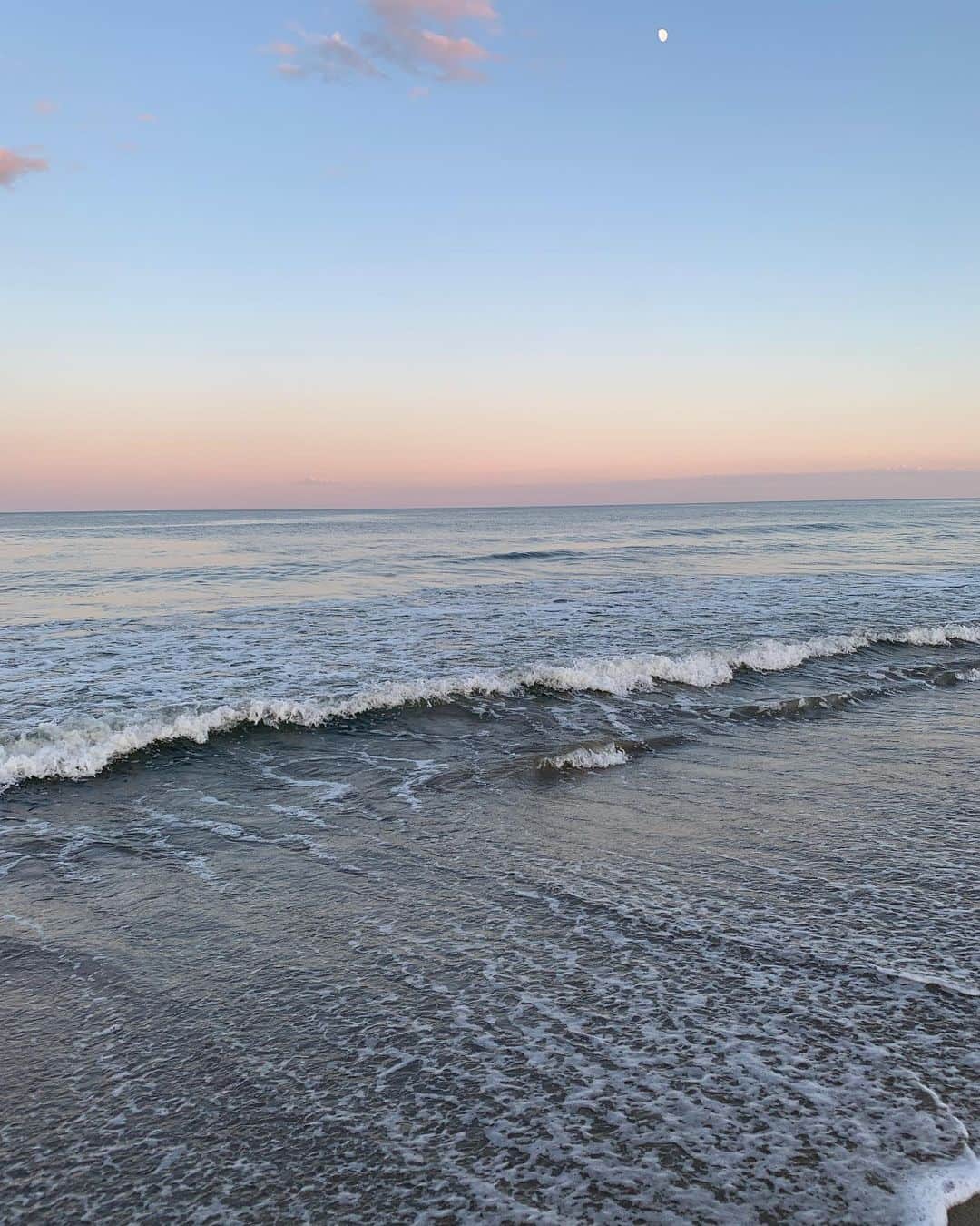 のインスタグラム：「weekend 🧡」
