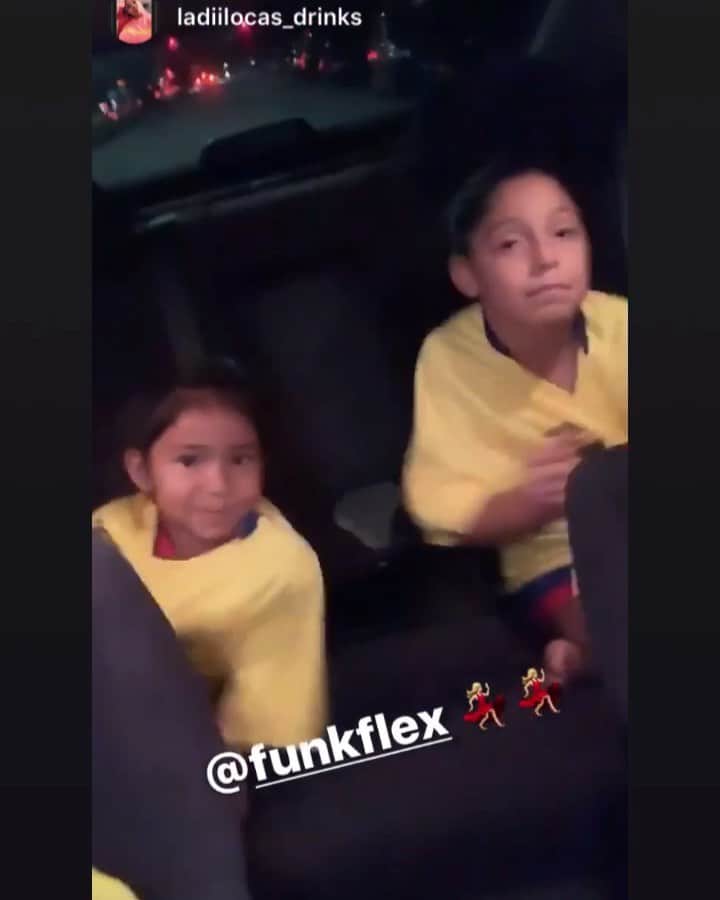 ファンクマスター・フレックスのインスタグラム：「I got these cars rocking! All ages! FunkFlex on the set! Vid via: @ladiilocas_drinks ( @joejaxson x @tatwza give them some tickets to @flexfestofficial )」