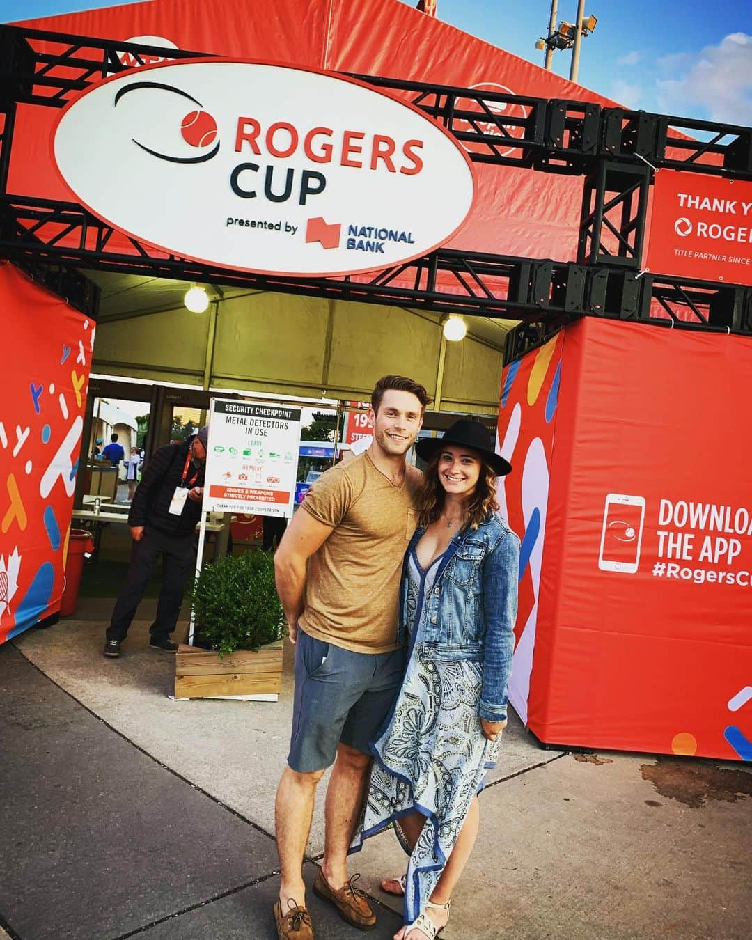 ケイトリン・オズモンドさんのインスタグラム写真 - (ケイトリン・オズモンドInstagram)「Off the plane and into the stands ! So exciting to watch Serena Williams win semi finals! Going to be an exciting match tomorrow against Canadian Bianca !! #rogerscup #tennis @trenntmichaud」8月11日 10時53分 - kaetkiss