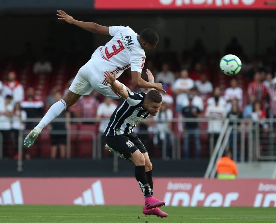 São Paulo FCさんのインスタグラム写真 - (São Paulo FCInstagram)「O espírito de lutar até a última bola, até o último segundo. Juntos! #VamosSãoPaulo 🇾🇪 ⠀⠀⠀⠀⠀⠀⠀⠀⠀ 📸 Rubens Chiri e Paulo Pinto / saopaulofc.net」8月11日 11時18分 - saopaulofc