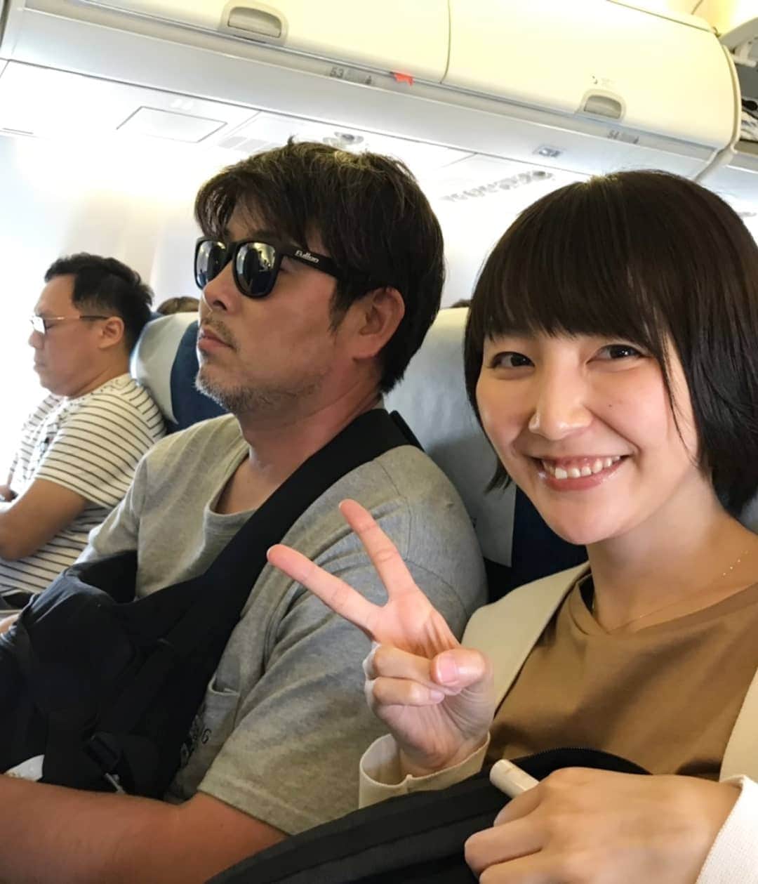 のインスタグラム：「. 福岡空港出発！ 着いた夜はソウルでチーズタッカルビを食べました😋 . . #わがまま気まま旅気分#韓国女子旅#愉快なチーム#ディレクターとカメラマンさんと#撮影は音声さん#本場のチーズタッカルビ#コーディネーターさんおすすめの店#ミシュランに載ったそう#げきうまでした」