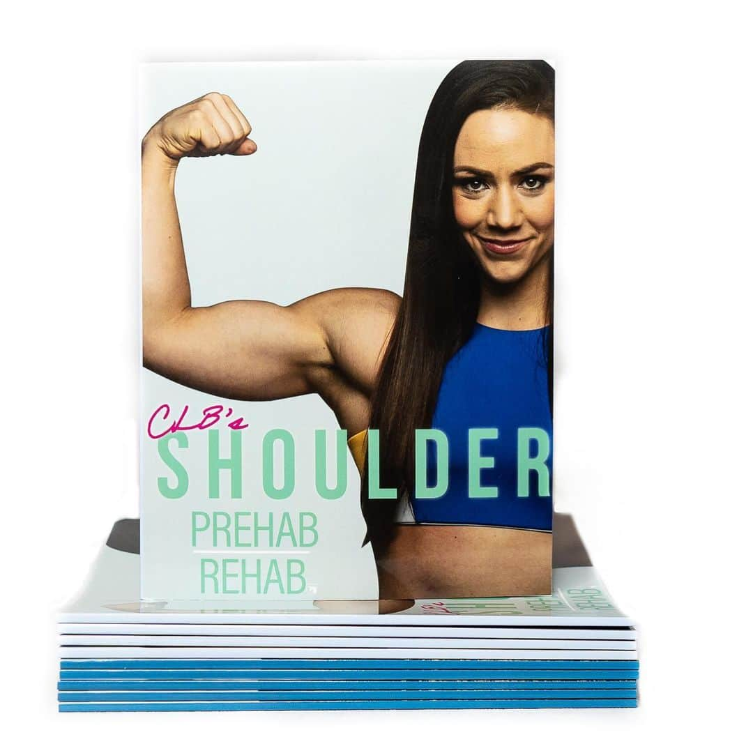 Camille Leblanc-Bazinetさんのインスタグラム写真 - (Camille Leblanc-BazinetInstagram)「You ask FOR it and HERE they ARE! 🙌🏽♥️🤗 “  HARD COPY of the 90 days shoulder PREHAB REHAB “  HARD COPY of the jumpstart to health book 30 days no equipment workout (follow along with video) 30 days mindset exercises  30 days nutrition plan “  GET your copy before they are all gone ferocefitness.com 🙌🏽⭐️ @feroce_fitness_」8月11日 12時45分 - camillelbaz