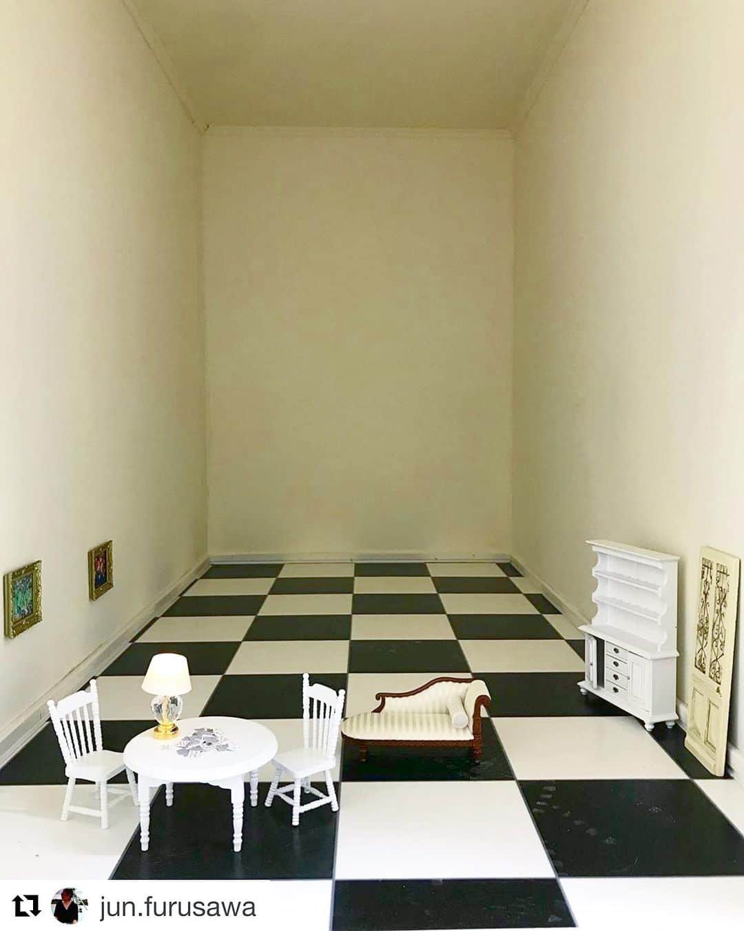 Jura Furnitureのグルメインスタ