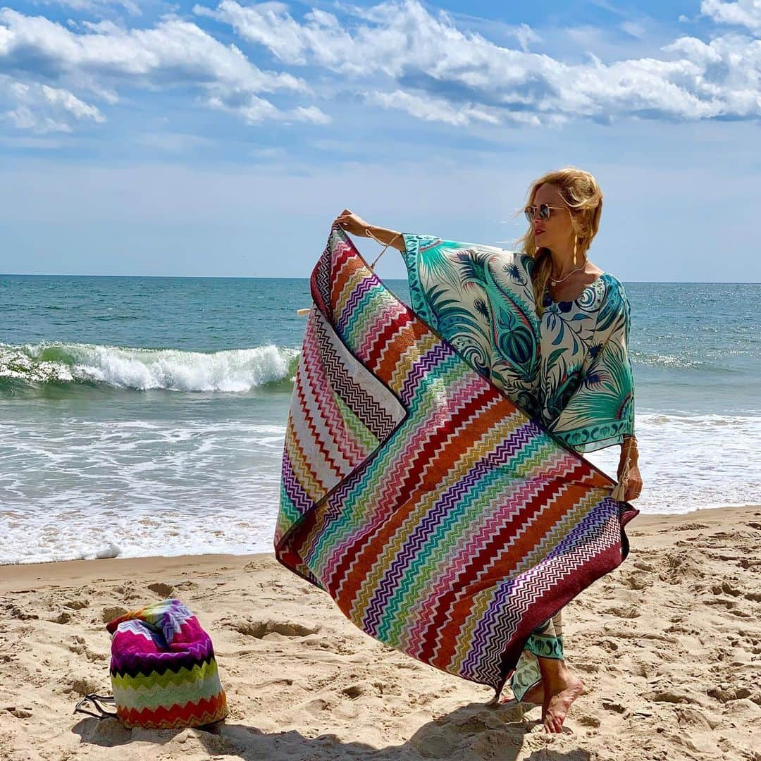 レイチェル・ゾーさんのインスタグラム写真 - (レイチェル・ゾーInstagram)「Every part of life should be filled with #color 🎨🌈❤️🧡💛💚💙💜 #summertime xoRZ」8月11日 13時40分 - rachelzoe