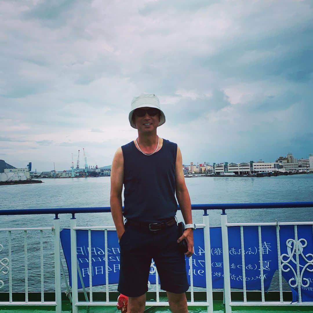 椎名桔平さんのインスタグラム写真 - (椎名桔平Instagram)「#小豆島#フェリー#オリーブ公園 #エンジェルロード 行ってきました。」8月11日 14時17分 - kippeishiina