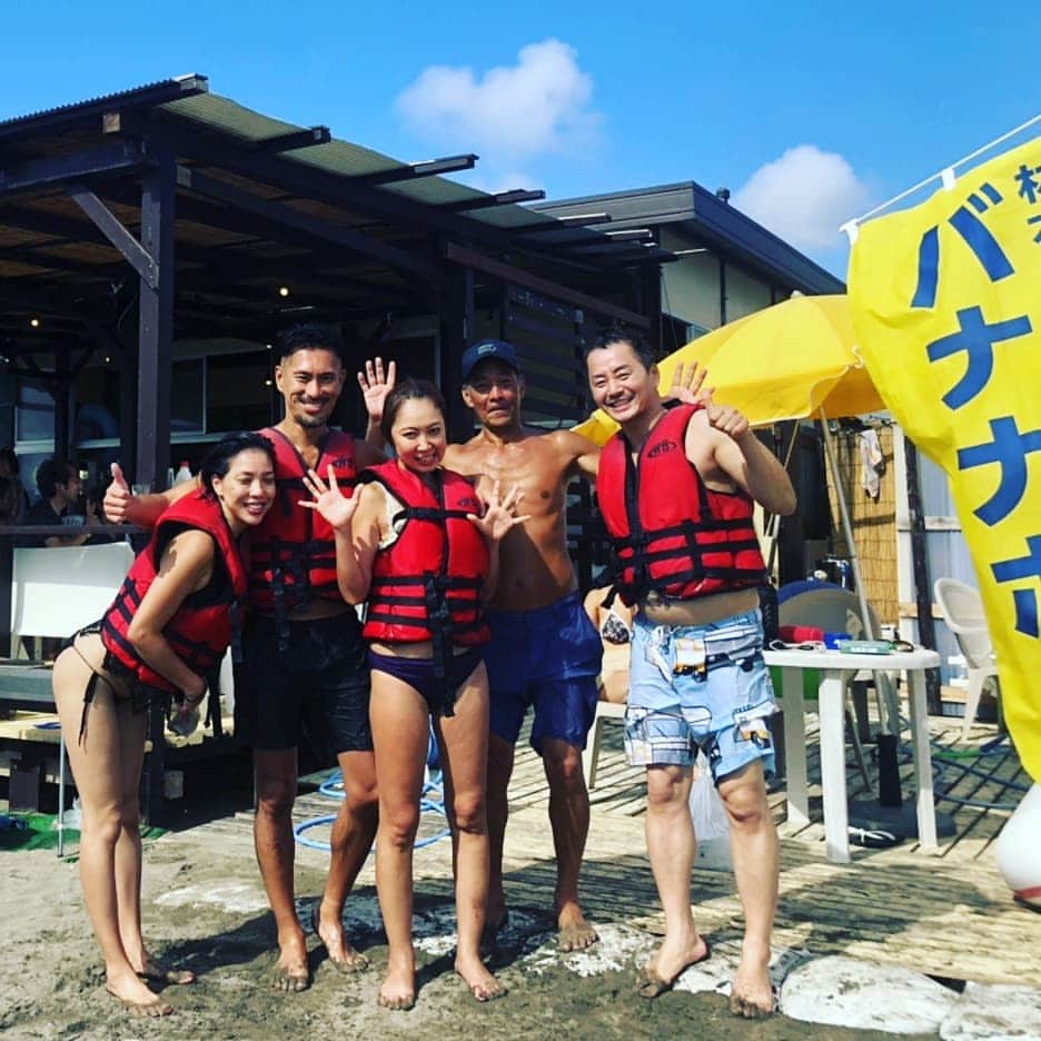 福川雅顕さんのインスタグラム写真 - (福川雅顕Instagram)「. バナナボート乗りました . 台風の影響で5分で溺れました . #由比ヶ浜 #バナナボート #台風 #なめたらあかん」8月11日 14時29分 - masaakifukugawa