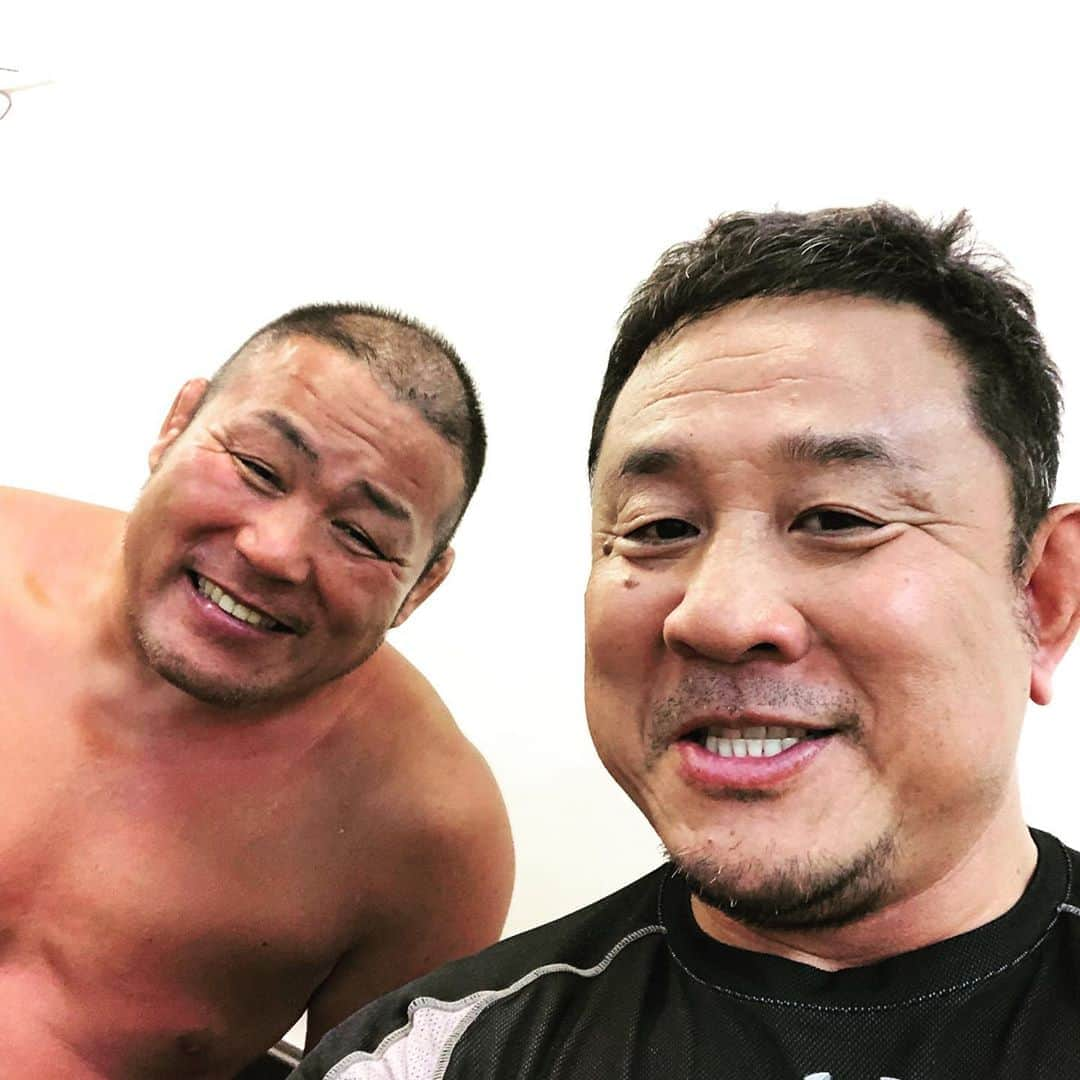 永田裕志さんのインスタグラム写真 - (永田裕志Instagram)「道場に来たら、中西先輩に会いました。 顔色も良く、真っ黒に日焼けして元気そうでした。 #永田裕志  #中西学  #第三世代  #新日本プロレス」8月11日 14時38分 - yuji_nagata