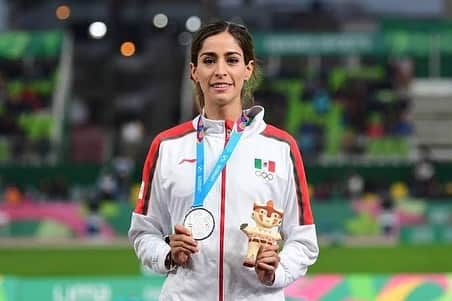 セルジオ・ペレスさんのインスタグラム写真 - (セルジオ・ペレスInstagram)「Hoy quiero felicitar a cada uno de nuestros deportistas por su histórica actuación en los Panamericanos de Lima 2019. Sé bien el esfuerzo y la entrega que hay detrás de cada medalla. Gracias por ser una inspiración para todos y mostrar que lo que necesitamos es un ¡México unido! ¡México somos todos! ¡Felicidades, Campeones! 🇲🇽👏」8月12日 1時42分 - schecoperez