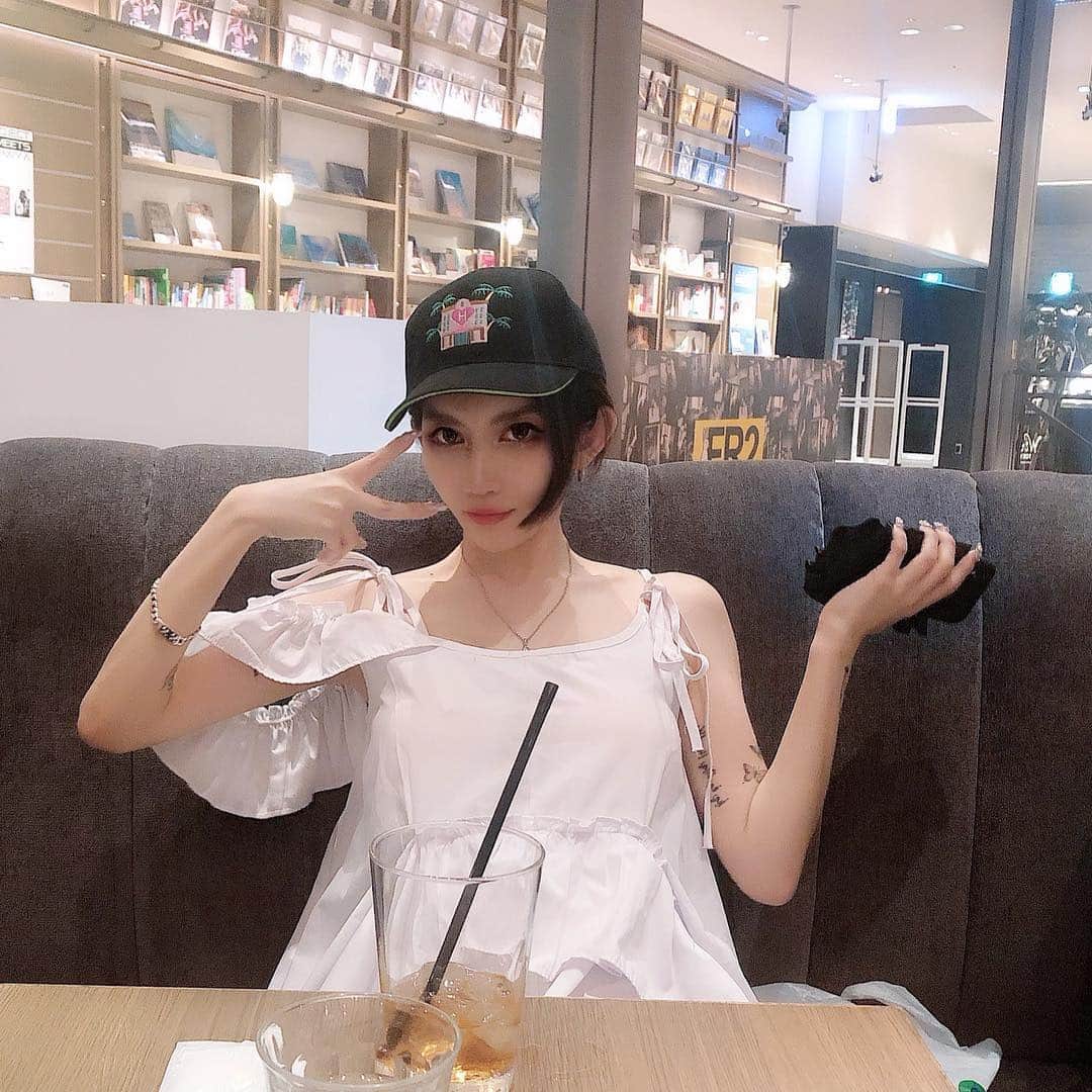 のインスタグラム：「シャキーン🏩( ´•ᴗ•ก )」