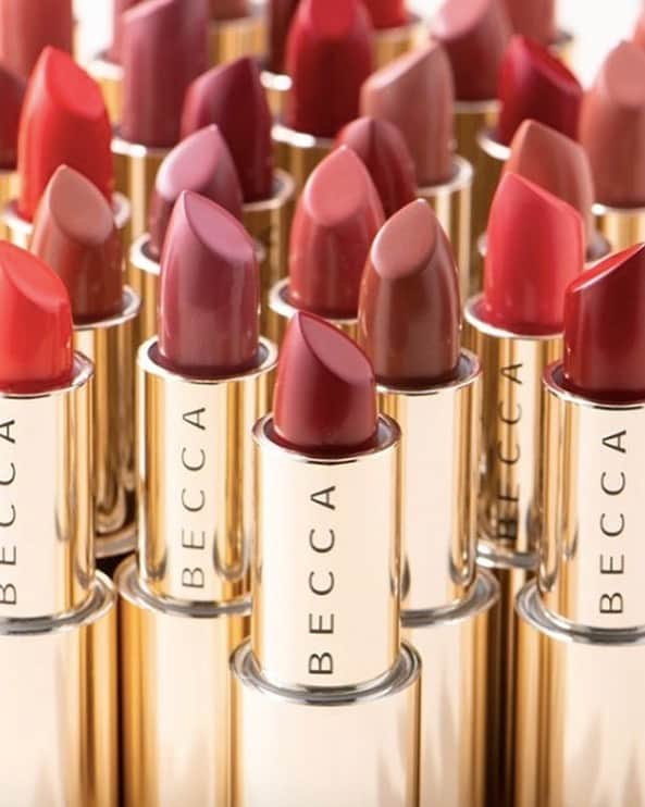 BECCAさんのインスタグラム写真 - (BECCAInstagram)「Whether it’s Sunday Funday or Sunday Best, complement your look with ultra-smooth Ultimate Lipstick Love 💄 #Repost @dermstore」8月12日 0時59分 - beccacosmetics