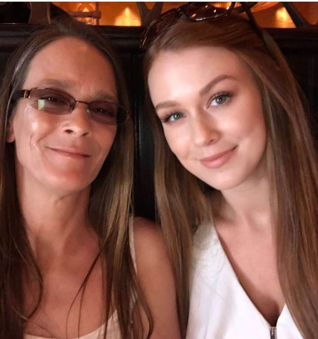 リアンナ・デッカーさんのインスタグラム写真 - (リアンナ・デッカーInstagram)「Without you, there is no me ❤️ Happy Birthday to the sweetest soul I’ve ever known. My best friend, my momma! Can’t wait to celebrate with you on the island 🏝」8月12日 1時12分 - leannadecker_