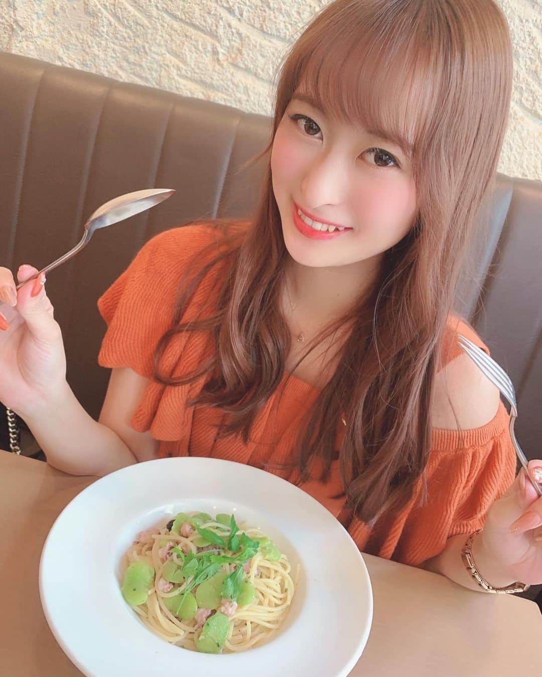 三浦亜莉沙さんのインスタグラム写真 - (三浦亜莉沙Instagram)「.﻿ お洒落なカフェでランチ🍴💗﻿ .﻿ .﻿ 近況報告しあったり﻿ 友達と過ごす時間が幸せ☺️﻿ .﻿ .﻿ #恵比寿 ﻿ #ランチ ﻿ #ウラエビス﻿ #パスタ﻿」8月11日 16時41分 - arisa_0720