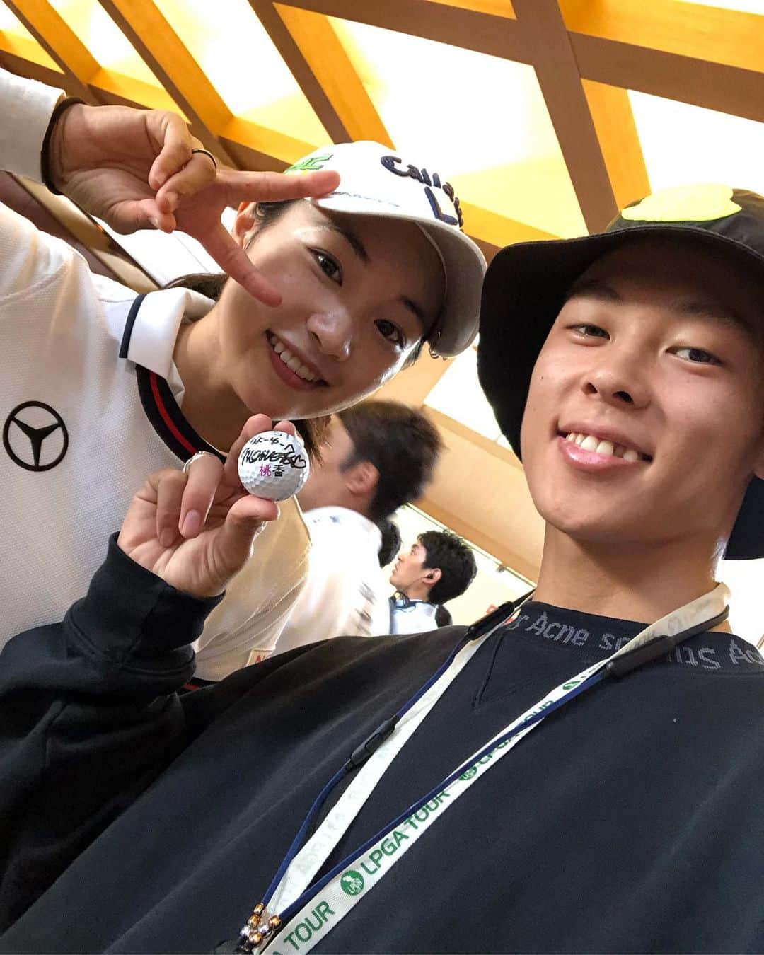 小林陵侑さんのインスタグラム写真 - (小林陵侑Instagram)「お盆は！初のゴルフ観戦🏌️‍♂️ 応援団してきました🤩 ももちゃんありがとう〜✨✨ 同じアスリートとして刺激を受けましたぜ🙌🙌 お互い頑張りましょう☆ #女子ゴルフ #三浦桃香 #小林陵侑 #callaway」8月11日 17時02分 - ryo_koba