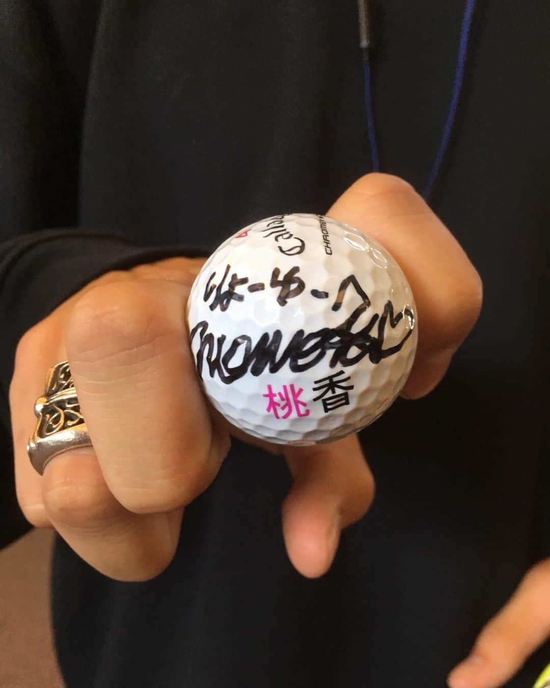 小林陵侑さんのインスタグラム写真 - (小林陵侑Instagram)「お盆は！初のゴルフ観戦🏌️‍♂️ 応援団してきました🤩 ももちゃんありがとう〜✨✨ 同じアスリートとして刺激を受けましたぜ🙌🙌 お互い頑張りましょう☆ #女子ゴルフ #三浦桃香 #小林陵侑 #callaway」8月11日 17時02分 - ryo_koba