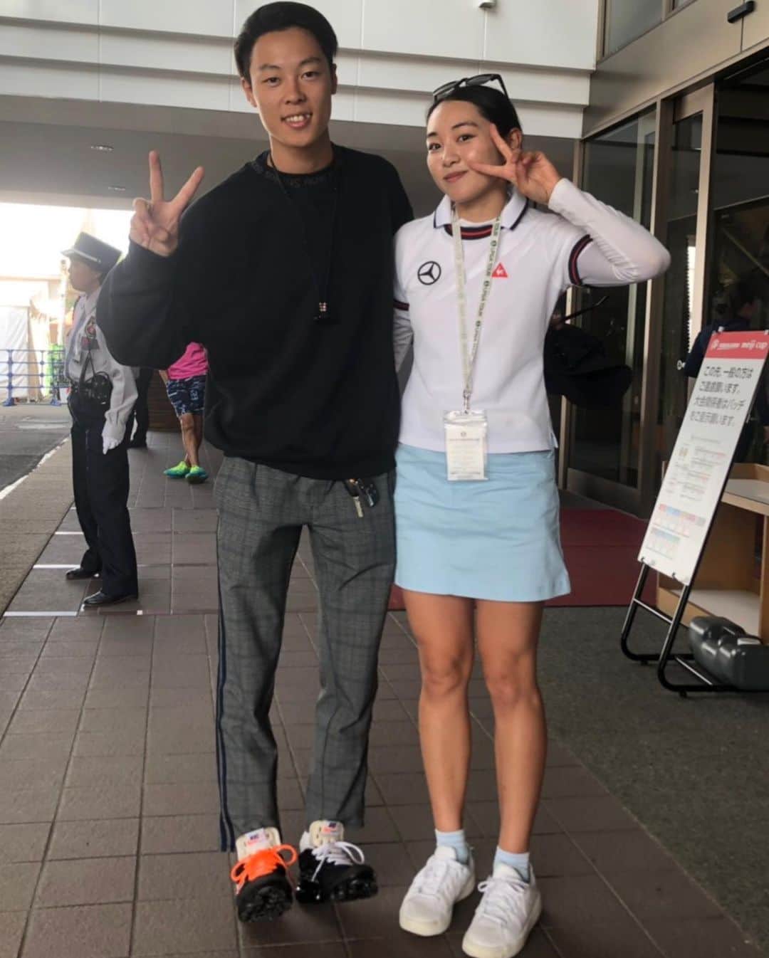 小林陵侑さんのインスタグラム写真 - (小林陵侑Instagram)「お盆は！初のゴルフ観戦🏌️‍♂️ 応援団してきました🤩 ももちゃんありがとう〜✨✨ 同じアスリートとして刺激を受けましたぜ🙌🙌 お互い頑張りましょう☆ #女子ゴルフ #三浦桃香 #小林陵侑 #callaway」8月11日 17時02分 - ryo_koba