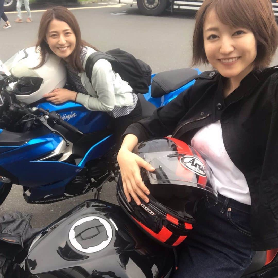 久野静香さんのインスタグラム写真 - (久野静香Instagram)「ツーリング🏍﻿ ﻿ 滝アナと行こう行こうと言っていて、﻿ やっと実現しました！！﻿ ﻿ 仕事終わりに横浜へ！﻿ ﻿ #バイク ﻿ #バイク仲間増やしたい ﻿ #安全第一！ ﻿ #滝菜月 アナ﻿ #滝アナ」8月11日 17時36分 - shizuka_kuno