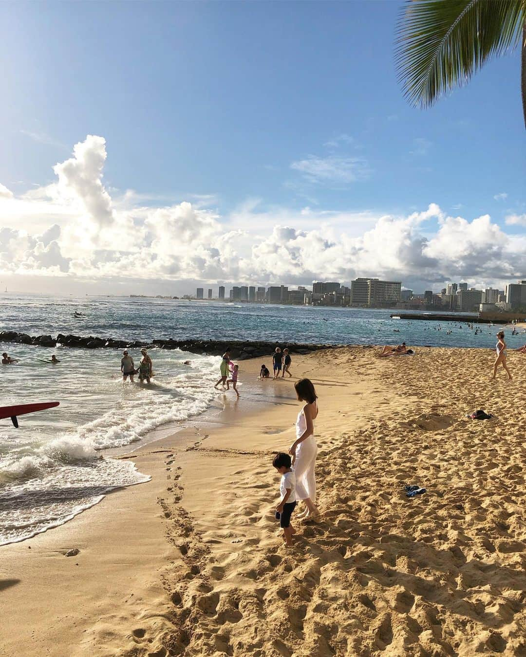 髙田麻紀子さんのインスタグラム写真 - (髙田麻紀子Instagram)「❤︎ . サンセットを見にビーチへ🏖✨ . #」8月11日 18時11分 - makikotakada