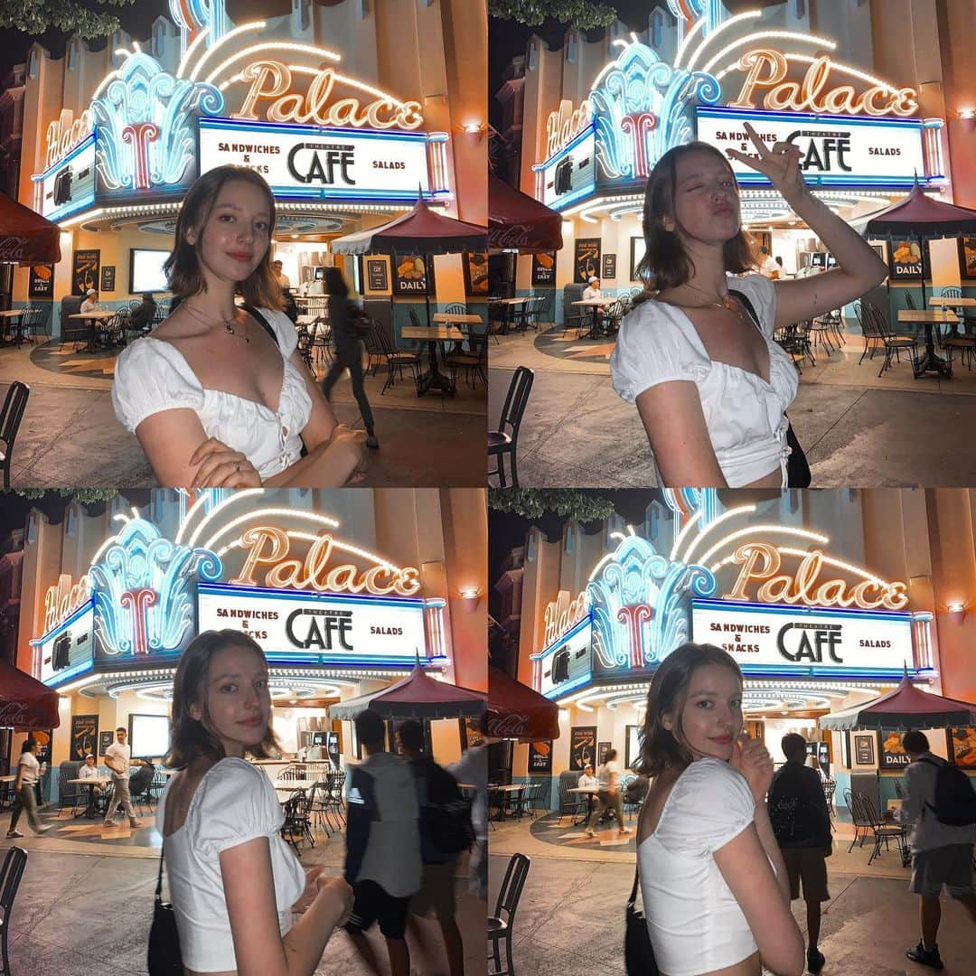 アンジェリーナ・ダニロヴァさんのインスタグラム写真 - (アンジェリーナ・ダニロヴァInstagram)「Took a picture with every neon sign in LA.✨」8月11日 18時28分 - angelinadanilova