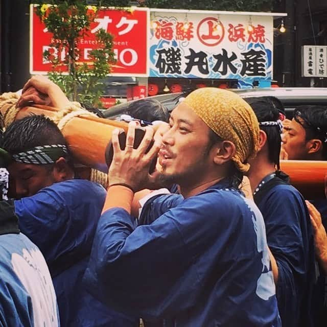 光永亮太さんのインスタグラム写真 - (光永亮太Instagram)「祭、終わり！ 今年は初めて大人神輿の組み立てまでやらせてもらえていい経験になりましたっ。  しかし、脚パンパン。  そしてこれから朝まで夜警…。 俺の体力、何とか持ってくれ〜  #日本の夏」8月11日 18時37分 - mitsunagaryota