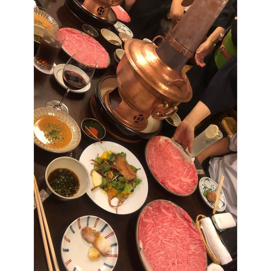 ジヒョク のインスタグラム：「thank u @lemonsawasan」