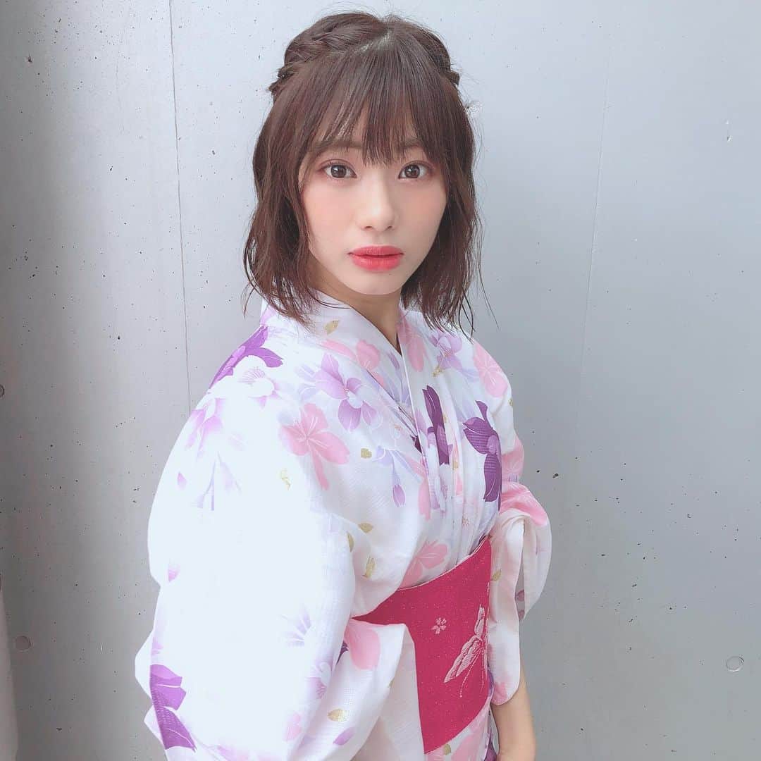 深川舞子のインスタグラム：「握手会ありがとうございました😊  今日の浴衣祭りは白の浴衣でした！ 可愛い系だったので少しメイク変えてみた！  #ootd #浴衣」