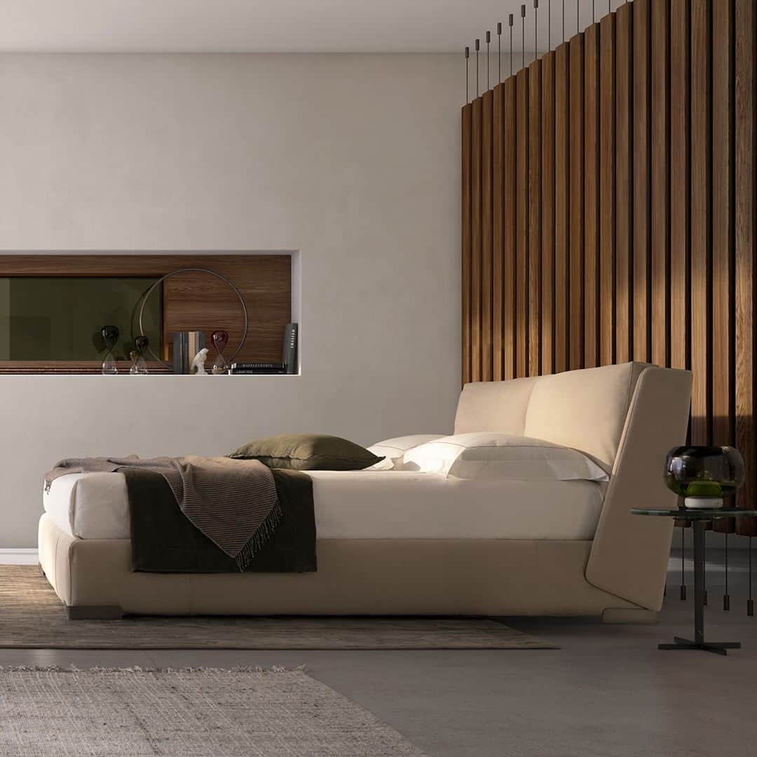 Natuzzi Officialさんのインスタグラム写真 - (Natuzzi OfficialInstagram)「Bernhardt & Vella created our Fenice bed using neat and tidy lines. Very elegant in its simplicity, this bed wrap you around and let you experiment ultimate comfort. #Natuzzi #NatuzziItalia #comfort #elegance #design #lifestyle #style #furniture #homefurniture #madeinitaly #living #interiordesign #decor #furnituredesign #homedesign #inspiration #interior #instadesign #designlovers #italianstyle #homedecor #lovedesign #designers #designer」8月11日 19時00分 - natuzzi