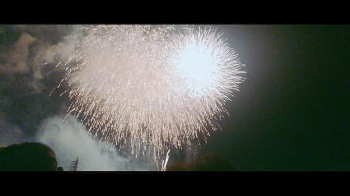 仮眠玲菜のインスタグラム：「この間、花火見れた！  あまりんによる「な」  いっぱいお散歩したね🚶‍♀️♡」