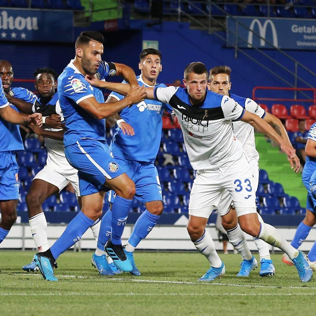 アタランタBCさんのインスタグラム写真 - (アタランタBCInstagram)「📸📸📸 #GetafeAtalanta  #GoAtalantaGo ⚫️🔵 #preseason #Atalanta #Bergamo #football #friendly」8月11日 19時58分 - atalantabc