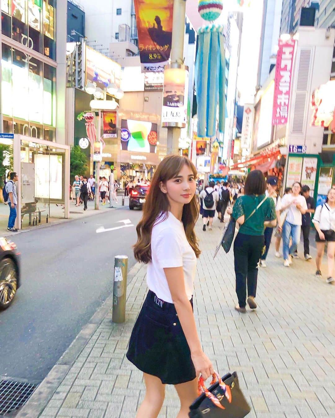 岡部あゆみさんのインスタグラム写真 - (岡部あゆみInstagram)「渋谷🧸🎈」8月11日 19時51分 - ayumi_okabe