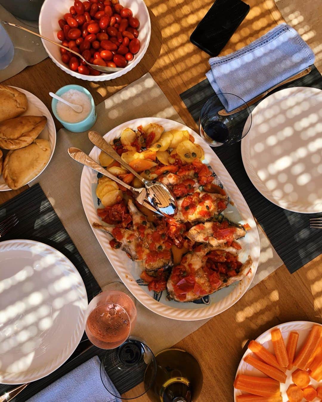 福田萌子さんのインスタグラム写真 - (福田萌子Instagram)「Dolce vita 🌞❤️ Having lunch at perfect weekend house with friends. #formentera #spain」8月11日 20時06分 - moekofukuda