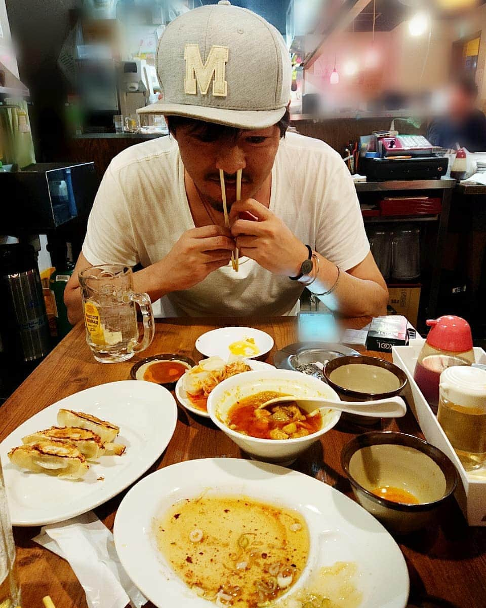 末野卓磨さんのインスタグラム写真 - (末野卓磨Instagram)「今日は先輩にご馳走します(笑)  飲みたくて、寝てるとこ起こしてしまったのでww  野嶋廉くん。お世話になってる、いつも奢ってくれる大好きな先輩。」8月12日 1時58分 - takuma_sueno