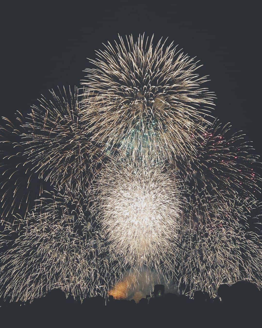 橋本香澄さんのインスタグラム写真 - (橋本香澄Instagram)「. 最高です🌻🎐🍉 . #summer #festival #fireworks  #japan #trip #tripgirl #traveler  #instalike #instagood #instalove」8月11日 20時35分 - _jasmine_tete_