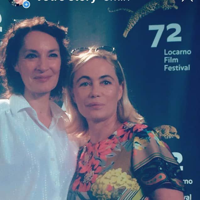 エマニュエル・ベアールのインスタグラム：「#locarnofilmfestival  @filmfestlocarno  #merveillesàmontfermeil  #jeannebalibar❤️ 🎬📽 sortie le 4 décembre  @florenceloiretcaille we miss you 😟 #mathieuamalric  @zyram1」