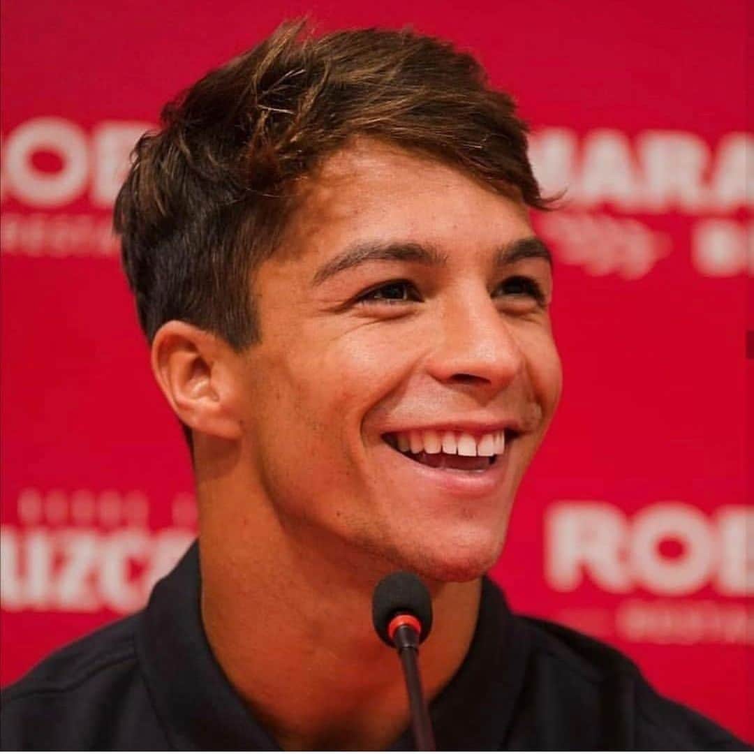 オリベル・トーレスのインスタグラム：「Pretemporada terminada. Turno para empezar @laliga ⚽️ Ganas, ambición e ilusión. Vamos @sevillafc」