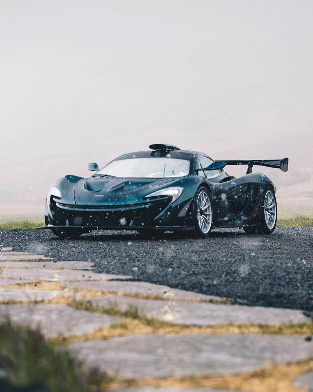 CarsWithoutLimitsさんのインスタグラム写真 - (CarsWithoutLimitsInstagram)「McLaren P1 GT Photo @henryjmw  #carswithoutlimits #mclaren #mclarenp1gt」8月11日 21時15分 - carswithoutlimits