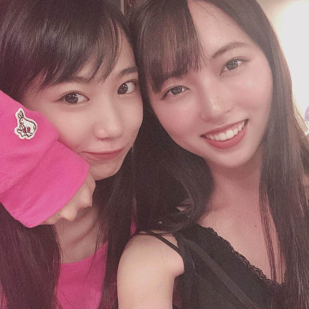 のインスタグラム：「@momoe.ee  みんな大好きももさん🍑❤️🖤」