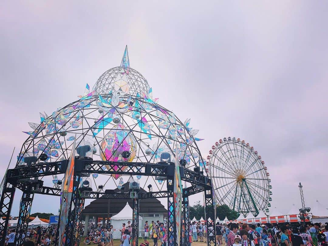 KYOHEYさんのインスタグラム写真 - (KYOHEYInstagram)「‪ROCK IN JAPAN FESTIVAL 2019‬﻿ Day.4‬﻿ ‪ありがとうございましたー！‬﻿ ‪明日は最終日！最高の夏の思い出にしましょう✨🏖🐠☀️‬﻿ ﻿ ‪注意事項等のナレーションが聞こえてきたら耳を傾けてくださると嬉しいです！‬﻿ ‪最後まで安全に楽しみましょう！‬﻿ ﻿ ‪#RIJF2019 #ROCKINJAPANFESTIVAL #ひたち海浜公園 #todays #GRASSSTAGE #ももいろクローバーZ #KEYTALK #mrsgreenapple #きゃりーぱみゅぱみゅ #ALEXANDROS #マキシマムザホルモン #UVERworld」8月11日 21時36分 - kyohey5