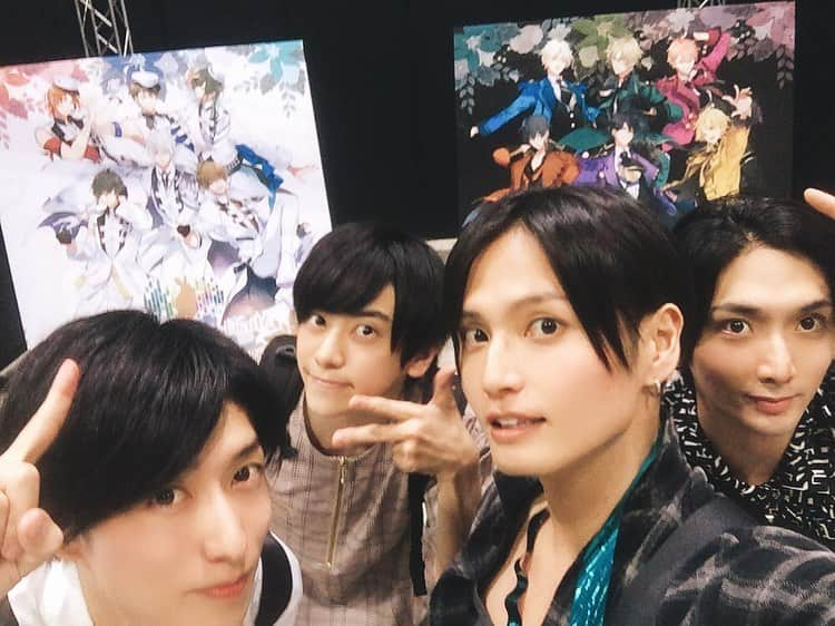 友常勇気さんのインスタグラム写真 - (友常勇気Instagram)「Miracle Moon Festival  TSUKIUTA. VIRTUAL LIVE 2019 Four Seasons 〜夏〜 #友常勇気  #校條拳太朗  #谷佳樹  #笹翼 #ツキステ #4人で行ってきました #ツキウタ #ムンフェス #楽しかった」8月11日 21時52分 - yuki_tomotsune