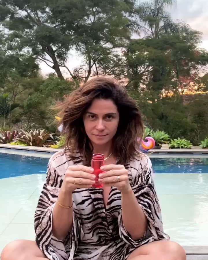のインスタグラム：「🌈💛Minha apresentação de feliz dia dos pais!!!!!!! Rsrsrs 😉🤗🙃😀」