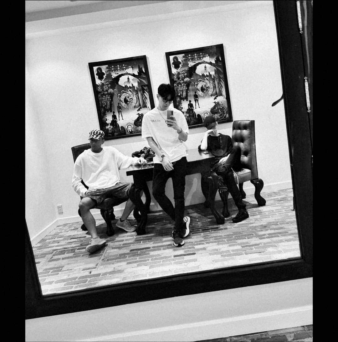 ダンソン・タンのインスタグラム：「🕴🕴🕴 #DT #HOTHEART #SEVENDAYS #唐禹哲」