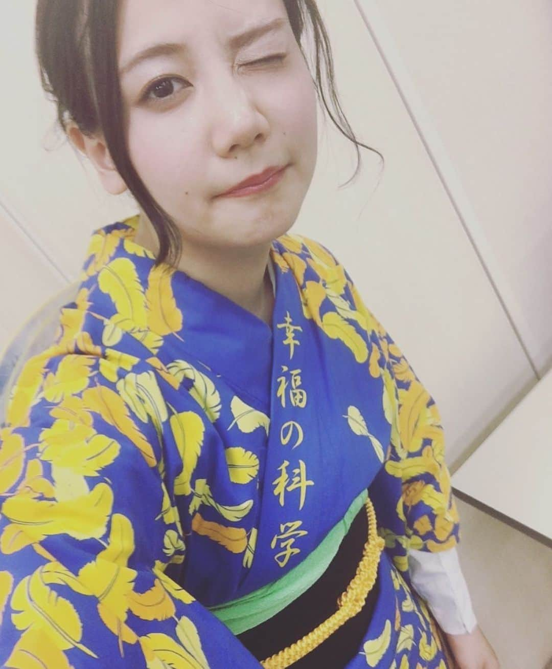 千眼美子さんのインスタグラム写真 - (千眼美子Instagram)「・ 明日は阿波おどり2019初日！！！！ 幸福の科学連で踊らせて頂きます🎌 3年連続でお世話になります♡感謝 お邪魔します&よろしくお願いします。 徳島卍 👘🍡🌸💫✨ 去年おどった時の写真。 めちゃ楽しそう。 お花も去年、信者さんが控え室に 飾ってくださったもの😉✊🌷 明日はお祭りで盛り上がりましょう！ #徳島 #阿波踊り #阿波おどり #幸福の科学 #祭り #お祭り #徳島市阿波おどり」8月11日 22時17分 - yoshiko_sengen