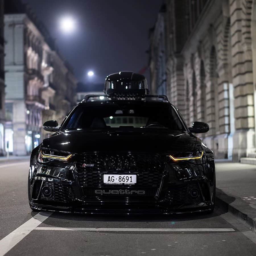 CARLiFESTYLEさんのインスタグラム写真 - (CARLiFESTYLEInstagram)「Which one murdered it best? Photo by @srs_swissrichstreets #carlifestyle #AllBlack」8月11日 22時27分 - carlifestyle